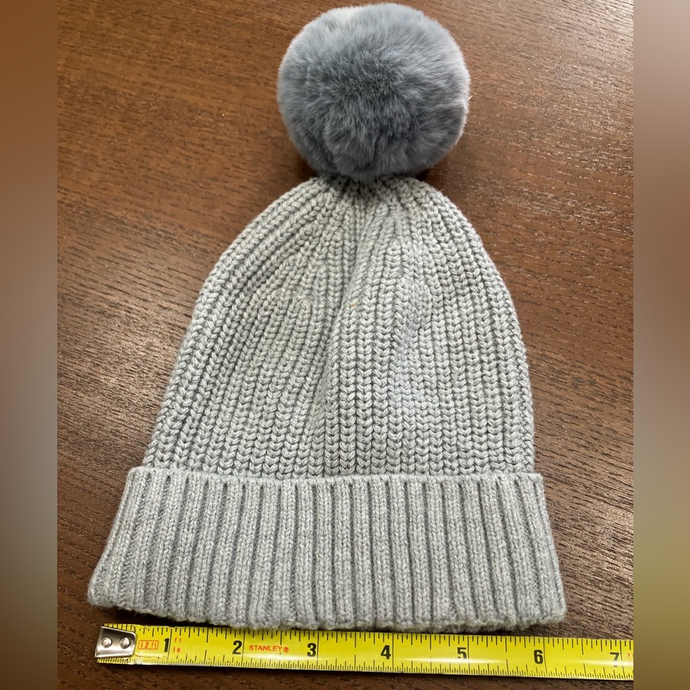 New Cozy Gray Knit Pom-Pom Beanie for Babies 6-12 months